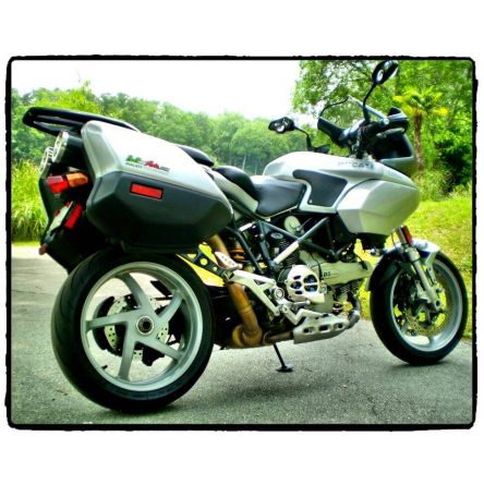 Grip de réservoir Techspec pour Ducati 1000 Multistrada 02-09