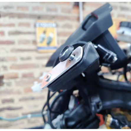 Fixation araignée origine Blinder pour Aprilia RSV4 21-24